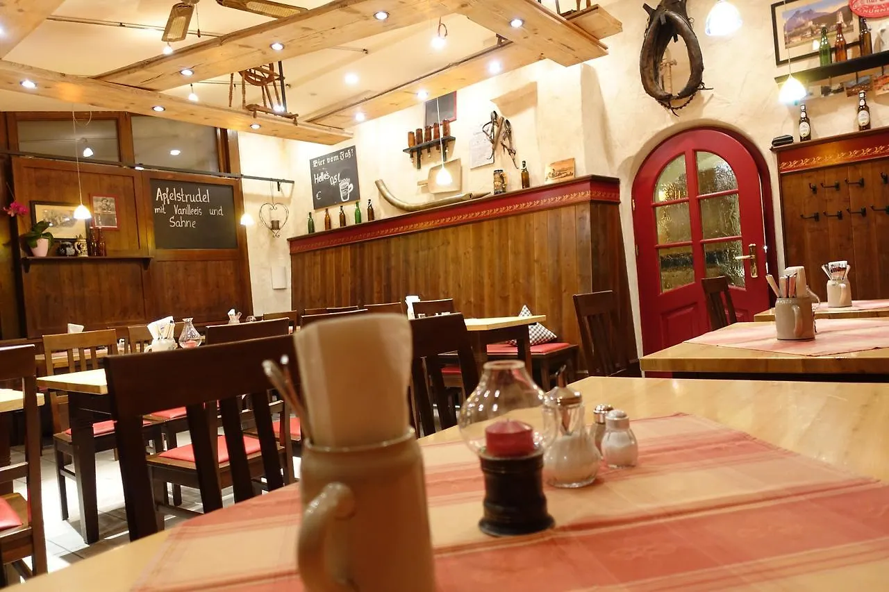 Altstadt-Hotel Zum Hechten Fuessen 3*, Fussen Germany